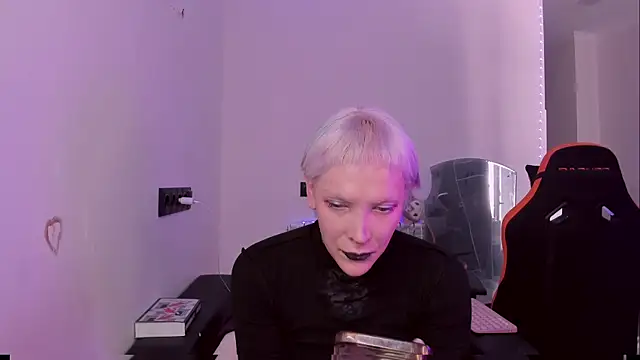 Lyricca – Naživo XXX chat