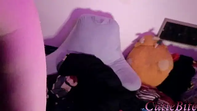 CutieBite – Live XXX-chat