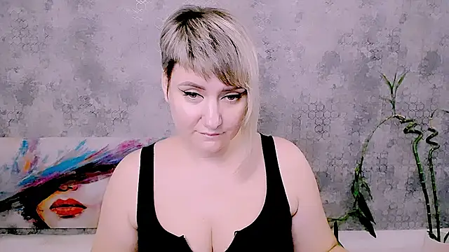 Djullia Adlı Modelin Canlı XXX Sohbeti