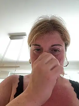 Lombada Adlı Modelin Canlı XXX Sohbeti