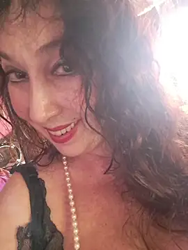 GypsyEsmeralda élő XXX-chatje
