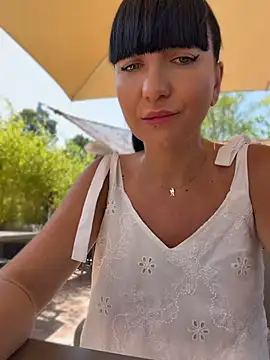 Chatroom XXX en direct de MysticCleo