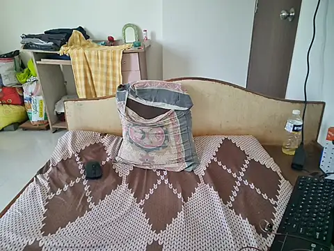 Živý XXX chat young-hairy-jon