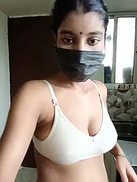 Erotic-Girl Adlı Modelin Canlı XXX Sohbeti