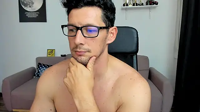 BrutusK08 라이브 XXX 채팅