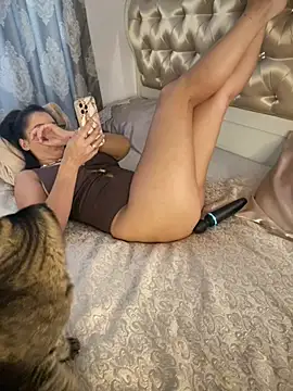 HotXMom_ Live XXX-chat