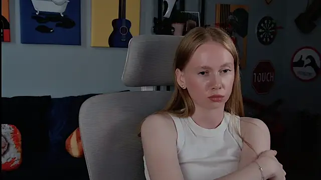 BellaRosewood XXX чат на живо