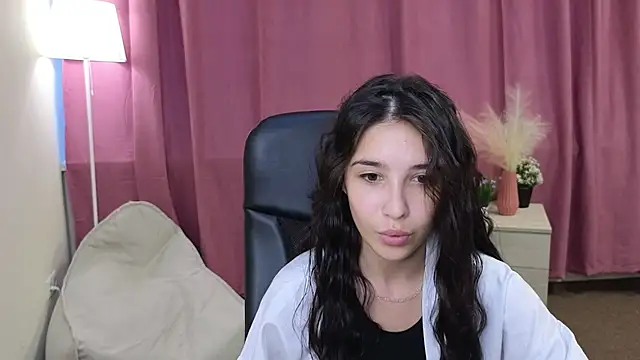 LilianHamersly Live XXX-Chat
