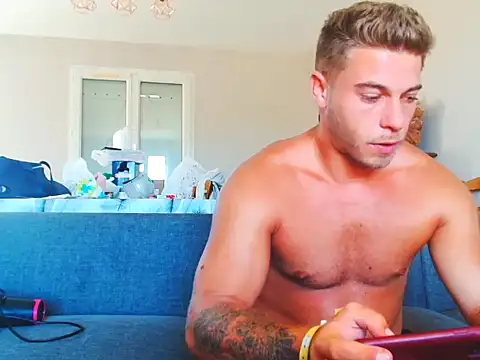Elkafit28 Live XXX-chat
