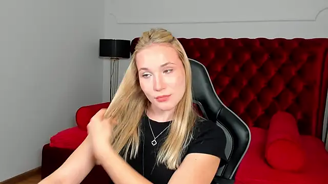 ElaraVoltage – Live XXX-chat