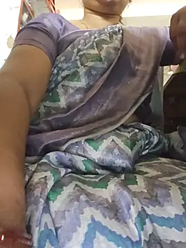 indianhotwife639のライブXXXチャット