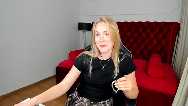 ElaraVoltage Live XXX-chat