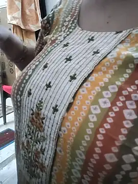 צ'אט XXX בשידור חי של zeepe19