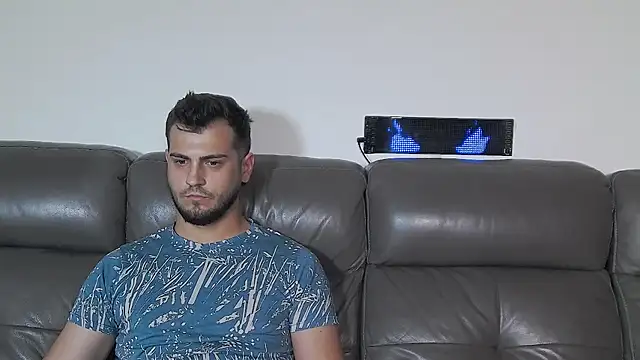 CrazyDom1's Live XXX Chat