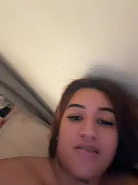 Chat +18 de Little_Gaby_ ao vivo
