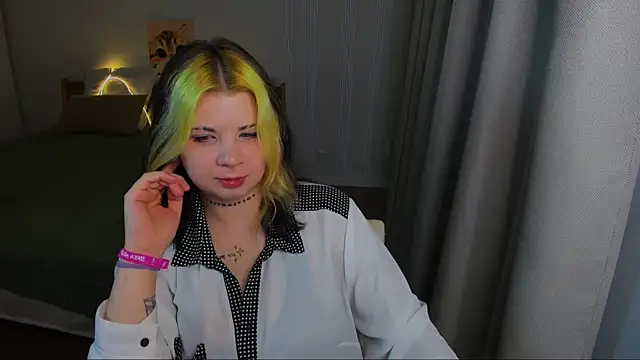 AliceSpencery Chat XXX in diretta