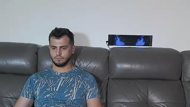 CrazyDom1 – Naživo XXX chat
