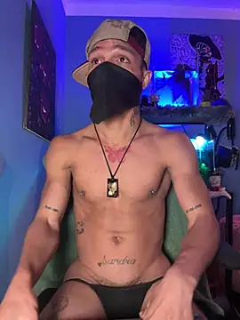 CRAZY-BOY99 live XXX chat