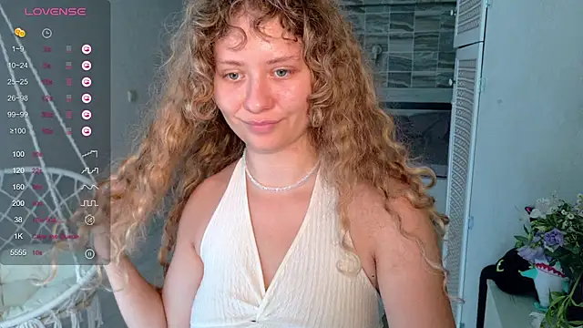 Milounee live XXX chat