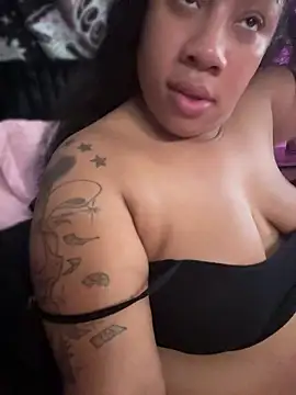 Chatroom XXX en direct de NeliaVoss