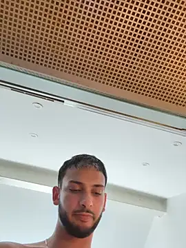 Živý XXX chat Gipsyboysteve