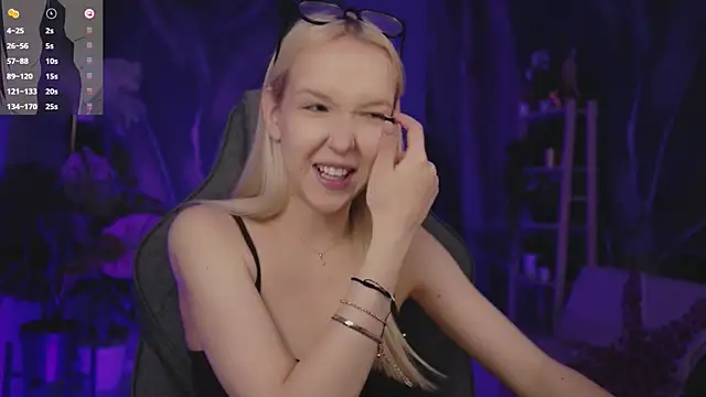 Chat XXX en directo de MaoqiBeverly