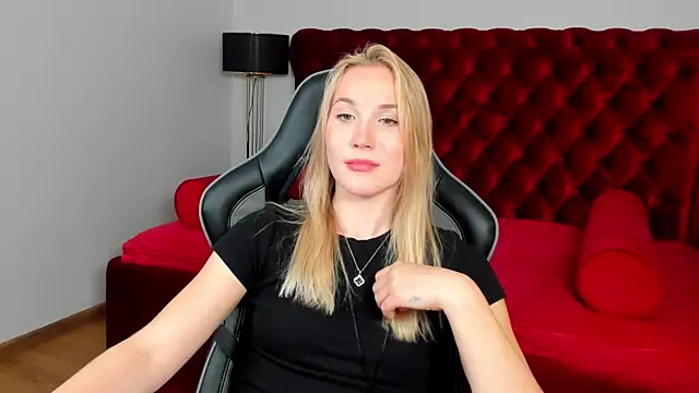 ElaraVoltage 라이브 XXX 채팅