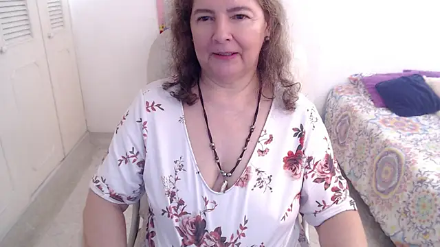 leonela_69's Live XXX Chat