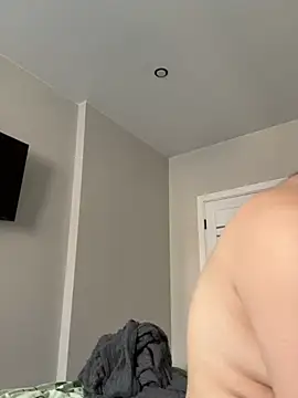 RoadToYourDream's Live XXX Chat