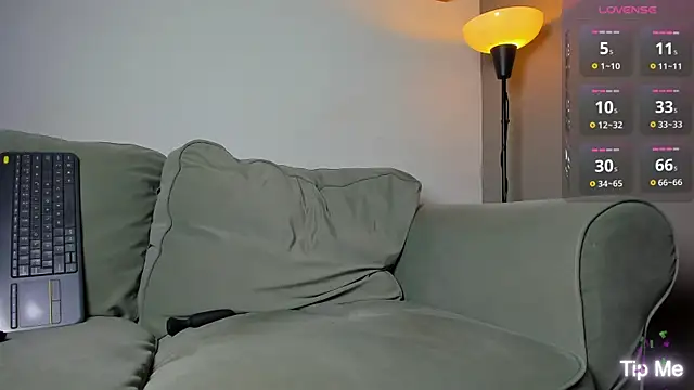 Ackerman_Eren_ Adlı Modelin Canlı XXX Sohbeti