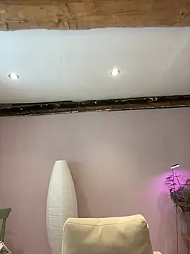 Alma- Adlı Modelin Canlı XXX Sohbeti