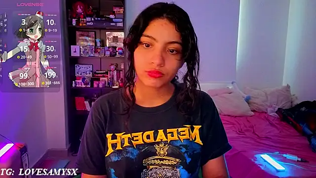 Lovelyamyy's Live XXX Chat