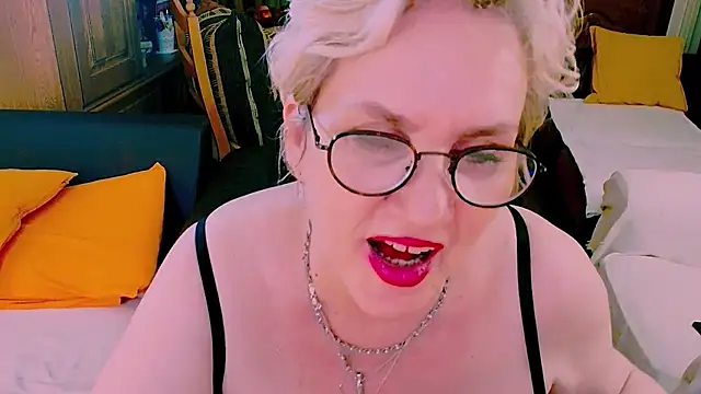 Chat XXX en directo de BrividoFelino