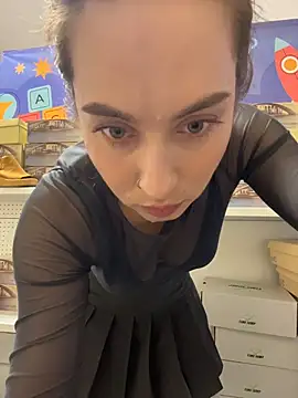 Holly_Playn Live XXX chat