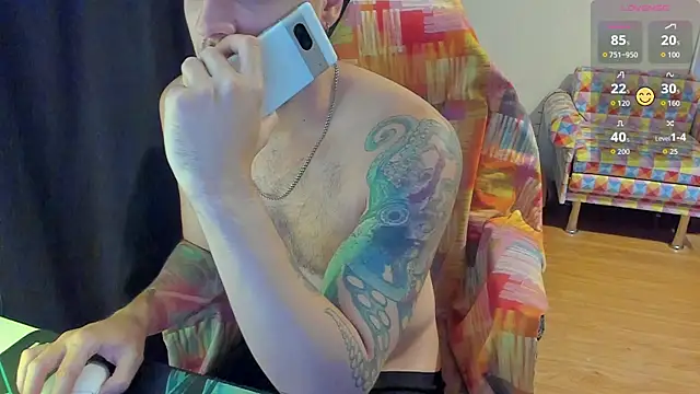 Joel-Pataki Live XXX-Chat