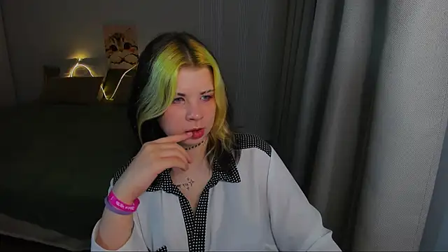 AliceSpencery live XXX chat
