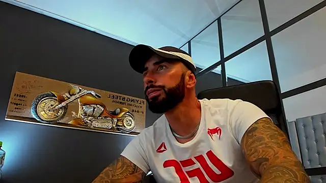 AronGrant: απευθείας συνομιλία ΧΧΧ