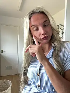 summerblue_ live XXX chat