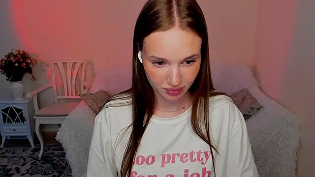 MishkaMe live XXX chat