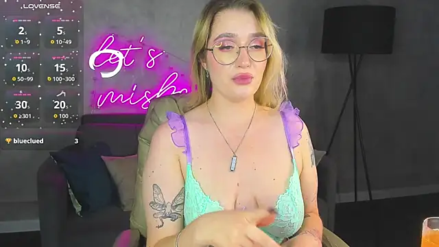 Chatroom XXX en direct de Viickie_Nelsson