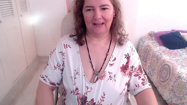 leonela_69's Live XXX Chat