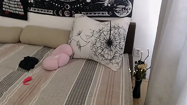 AlienforTwenty Live XXX-Chat
