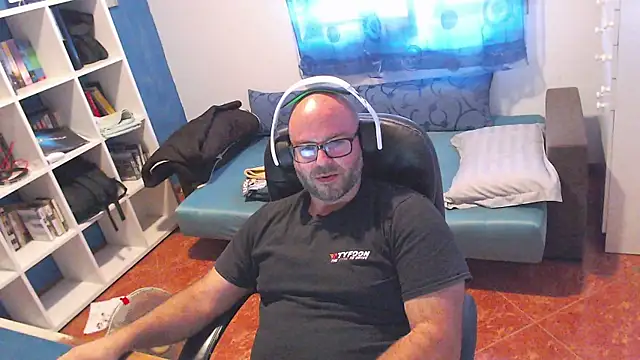 Chat +18 de ravingr4d4 ao vivo