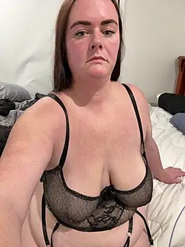 carinabro10 Chat XXX in diretta