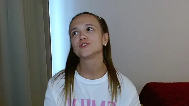 dirtyxEmily XXX чат на живо