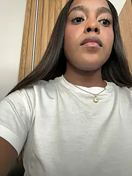 Emma_jonness' Live XXX Chat