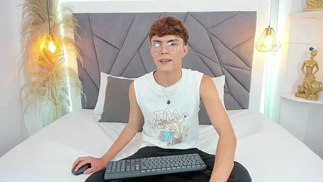 ErickDelRio Chat XXX in diretta