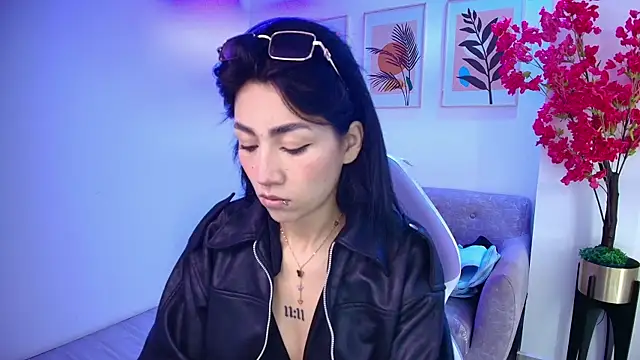 Chat XXX en directo de Rainy_doll