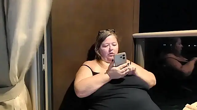 sex2n Live XXX chat
