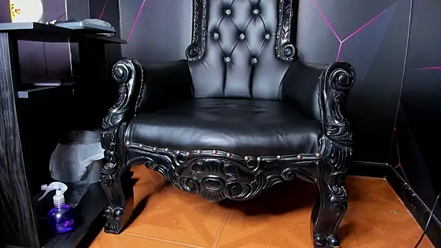 Chat +18 de Axel_Romanov ao vivo
